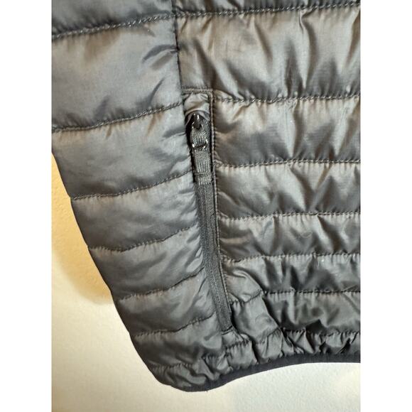 J.Crew Quilted Vest Black Mens Large Black Polartec Insulated Zip Outerwear - Picture 4 of 7